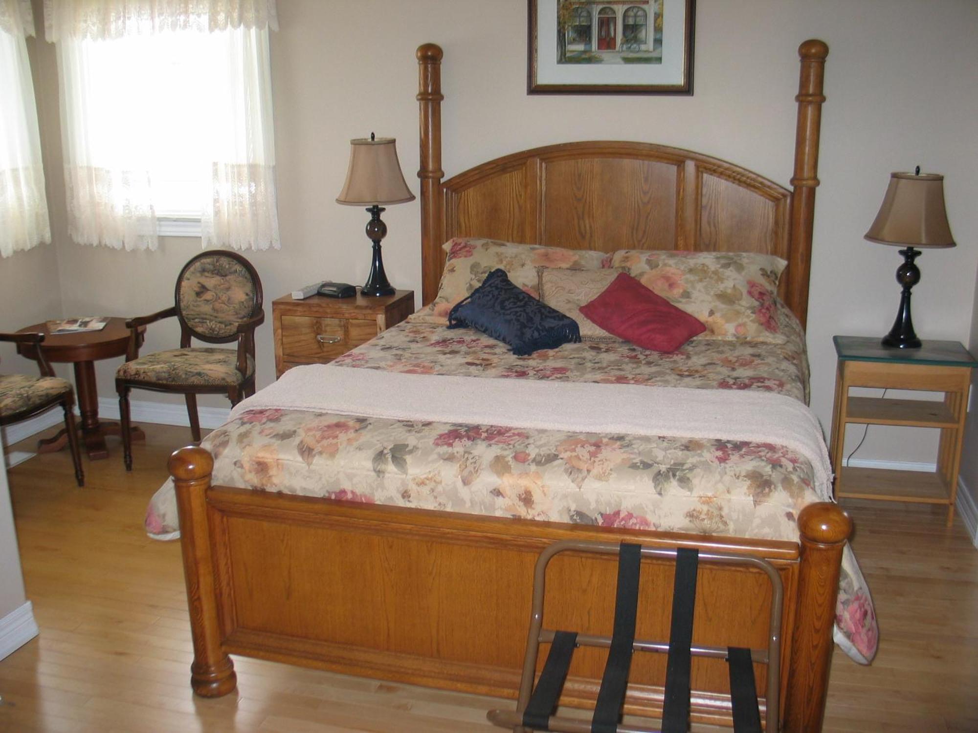 Bed and Breakfast Arnica Bed & Breakfast Ниагара-он-те-Лейк Номер фото