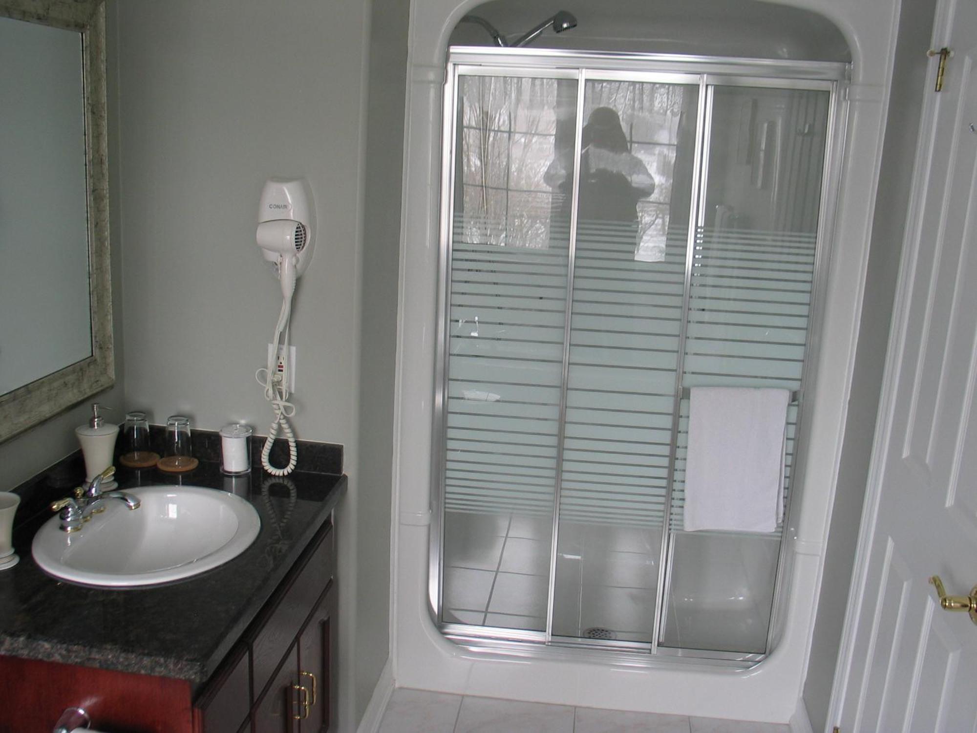 Bed and Breakfast Arnica Bed & Breakfast Ниагара-он-те-Лейк Номер фото